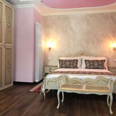 Vecchia Favola House *