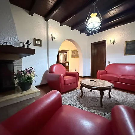Vecchia Favola House Quarto dʼAltino