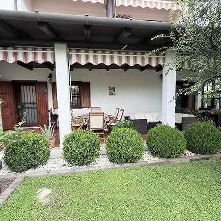 Semesterbostad Vecchia Favola House Quarto dʼAltino