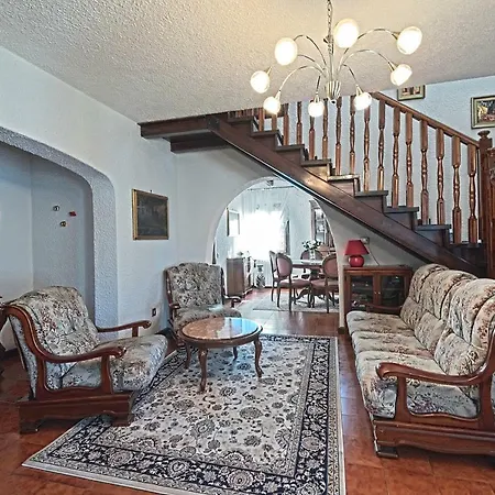 Vecchia Favola House Куарто-д'Альтино