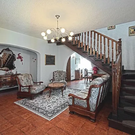 Дом отдыха Vecchia Favola House Куарто-д'Альтино