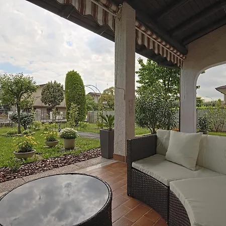 Semesterbostad Vecchia Favola House Quarto dʼAltino
