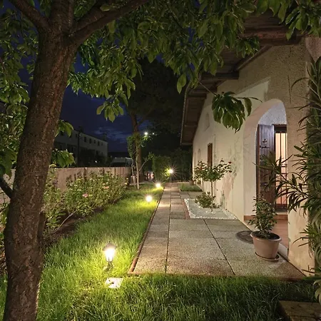 Vakantiehuis Vecchia Favola House Quarto dʼAltino